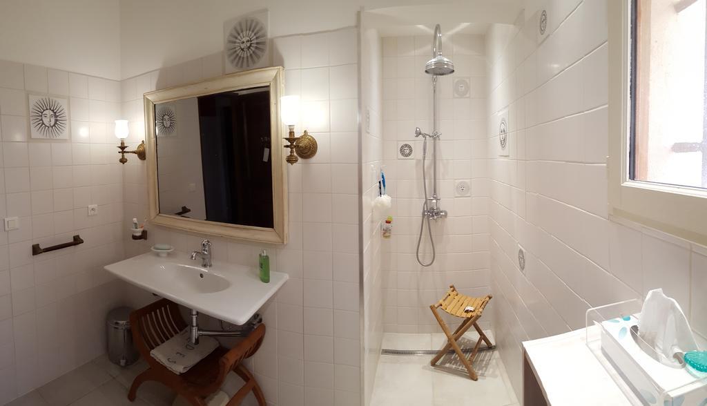 Lamanderie En Provence Bed & Breakfast Alleins Bilik gambar